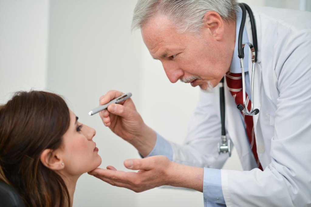 Warum messen Ärzte den Augeninnendruck?